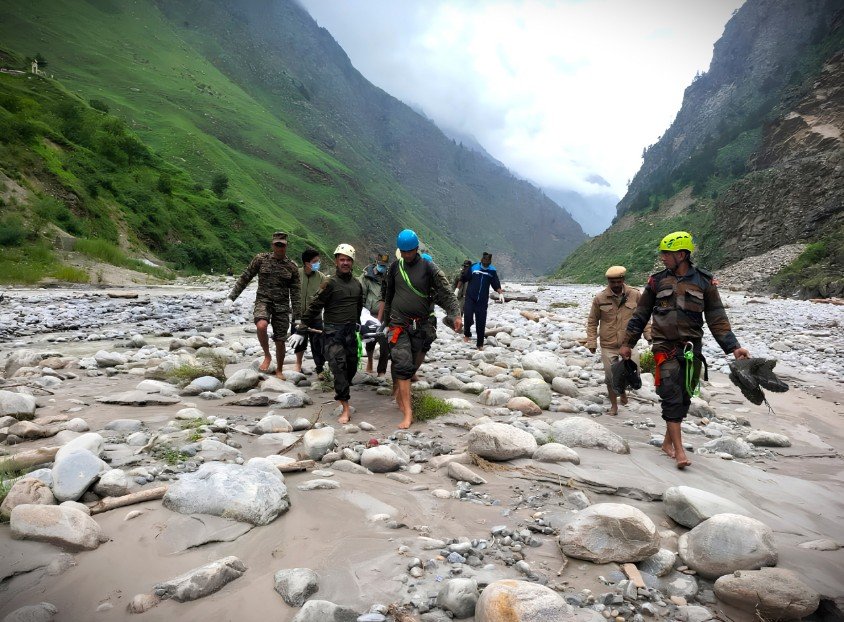 12 दिन बाद धौलीगंगा नदी किनारे मिला लापता चालक हवलदार पंकज रुधौला का शव