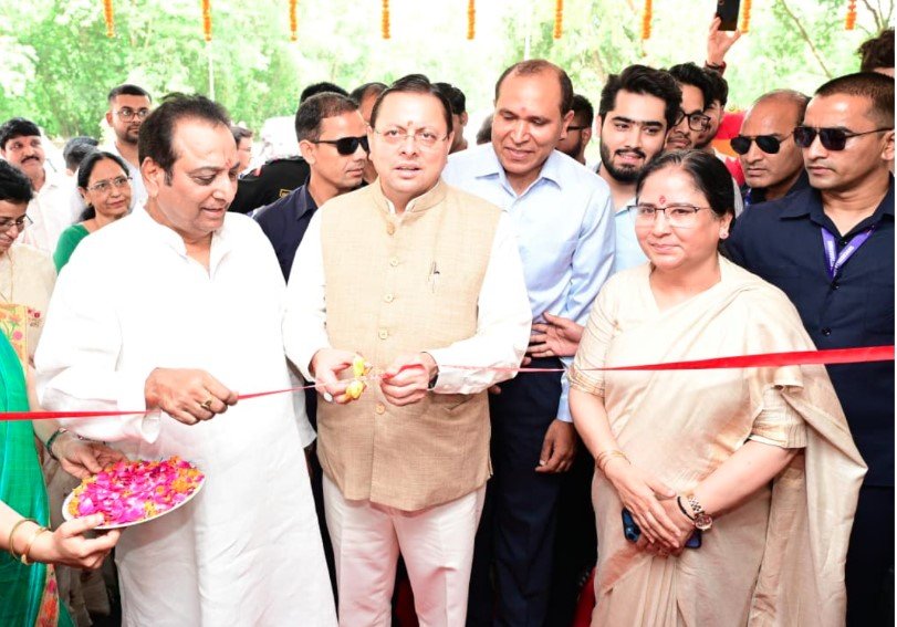 मुख्यमंत्री ने दून विश्वविद्यालय के दीक्षारम्भ सत्र का किया शुभारंभ