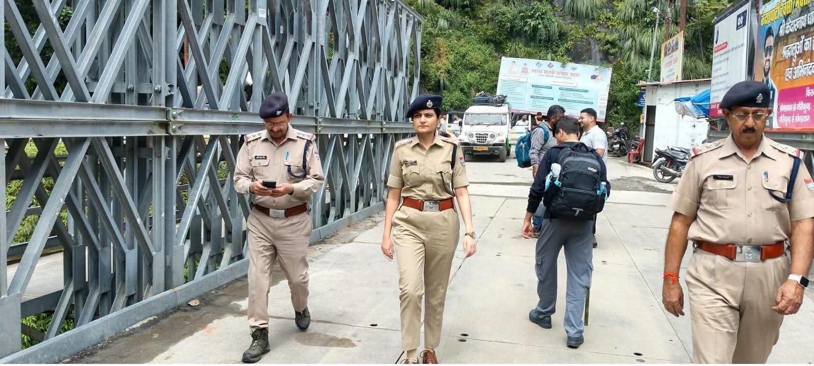 केदारनाथ यात्रा के दूसरे चरण की तैयारियों का एसपी ने लिया जायजा, रुद्रप्रयाग से गौरीकुंड तक किया निरीक्षण