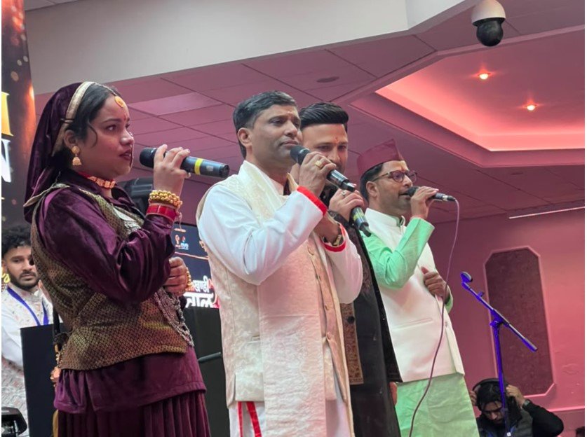 बर्मिंघम में रह रहे प्रवासी उत्तराखण्डवासी खूब झूमे उत्तराखण्ड के लोक गीतों पर
