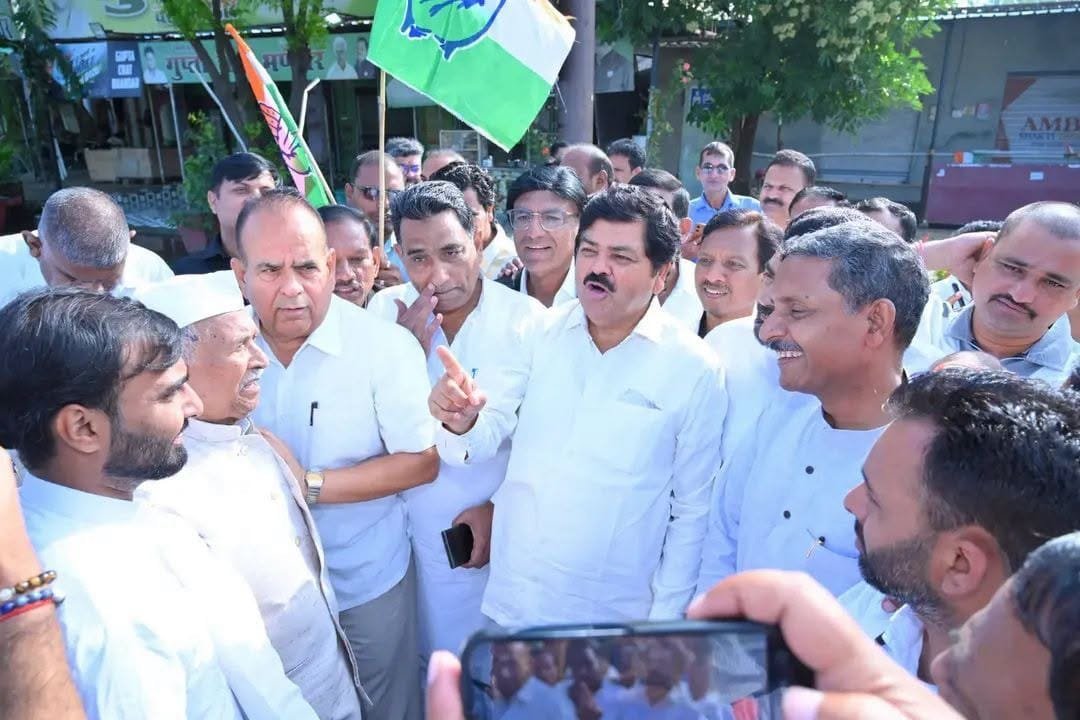 गणेश गोदियाल के नेतृत्व में कांग्रेस का सुप्रीम कोर्ट कूच, निर्वाचन आयुक्त के इस्तीफे की मांग